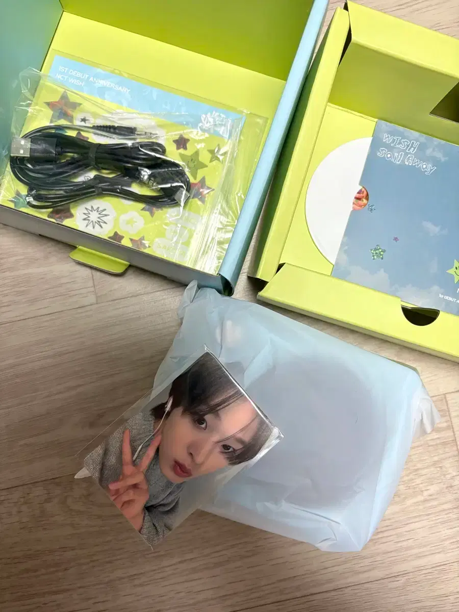 thumbnail-0
